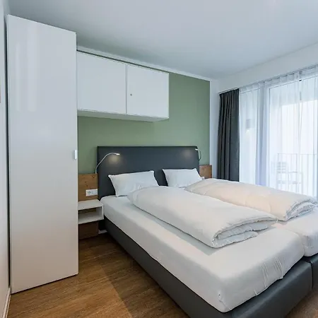 Deichhaeuser Anna Kueste Deichhaeuser Anna Kueste 8-23 *