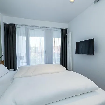 Deichhaeuser Anna Kueste Deichhaeuser Anna Kueste 8-23 דירה בנסרסיל